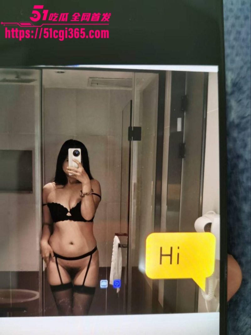 贵州师范大学研究生 邓小林 下海黄播 白嫩美乳全裸骚舞 纤手掰穴骚穴一览无遗 诱惑十足！