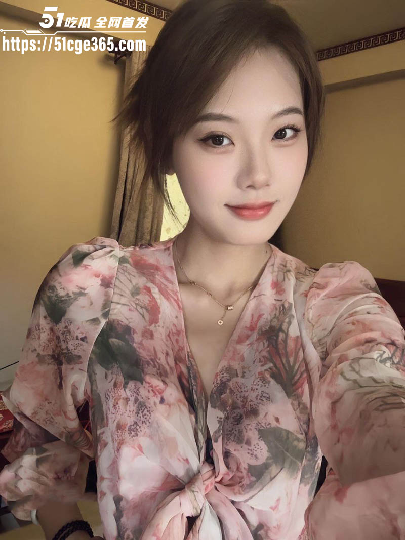 约炮大神 阿曼达 最新VIP付费视频 多位绝品女神泄密福利 深喉口交上位骑乘！