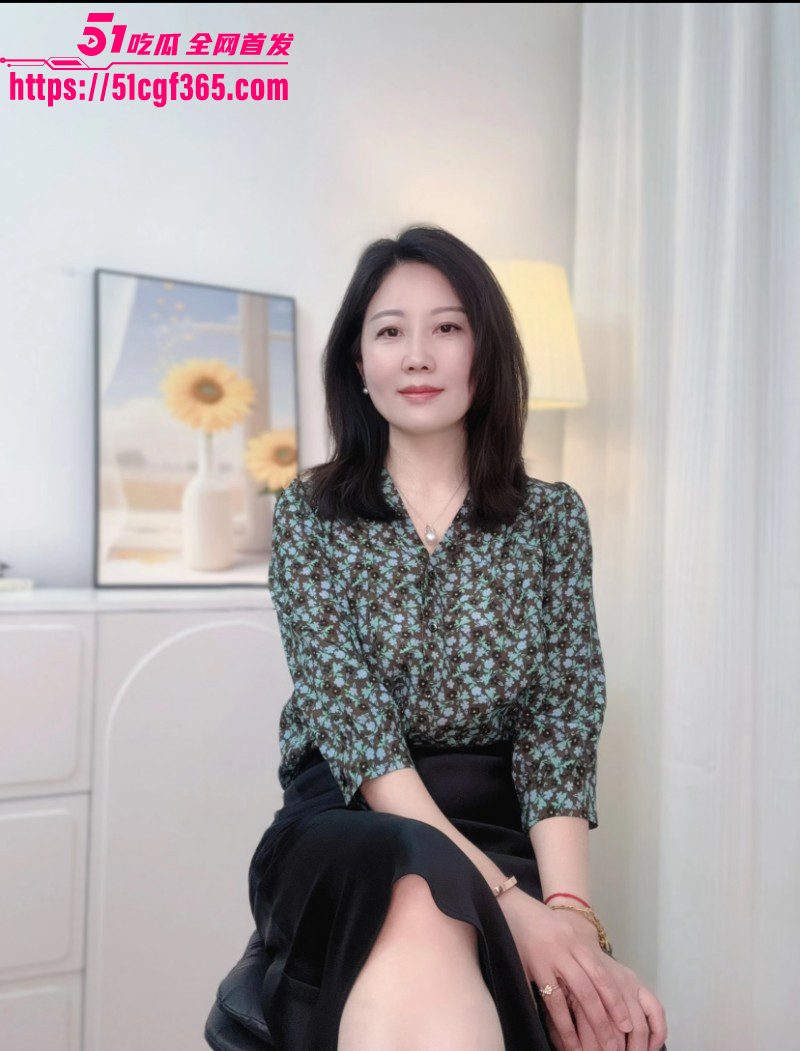 乱伦大神 善良的小嫂子 在阳痿哥哥旁边后入暴操嫂子 紧张刺激全程无尿点！