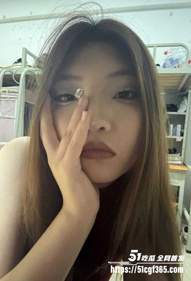 闷骚女王钰霆不雅视频曝光 4 拷贝