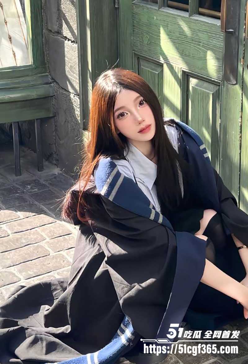 中韩混血学生妹援交视频流出 被富二代重金约出 妹子只许口交足交不给操穴 富二代狂操小嘴浓精口爆怒射！