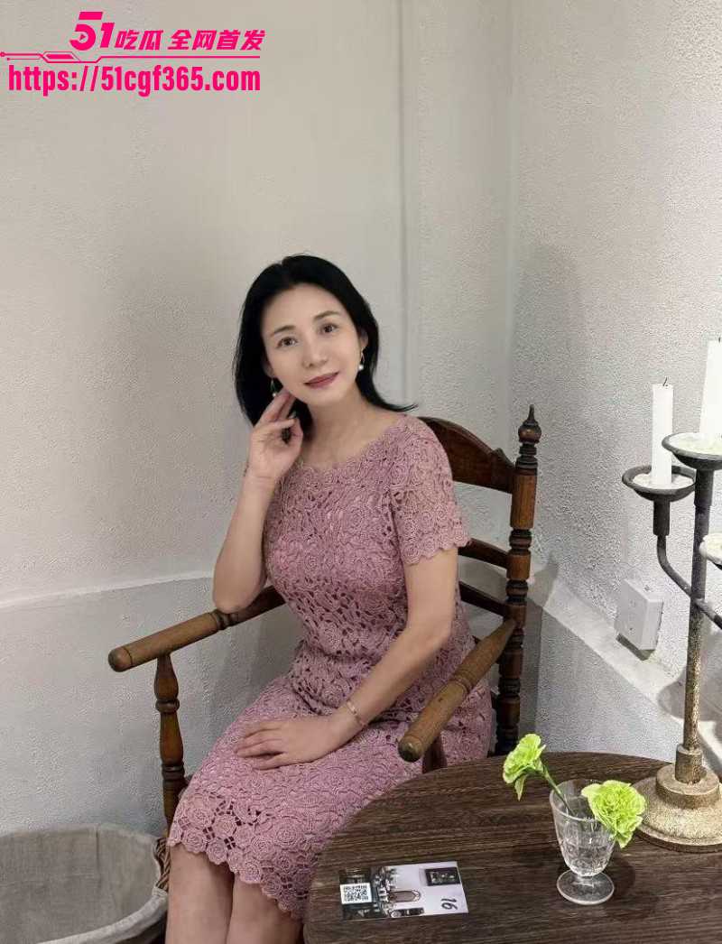 善良的小嫂子后入暴操肥臀嫂子03