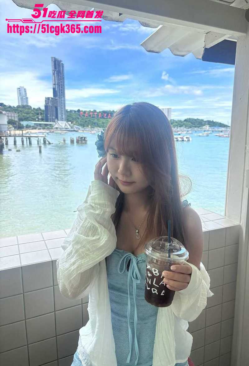 甘肃高材女 郭霞 下海当伴游 白天扮纯情初恋 晚上变淫荡母狗疯狂求欢 露脸私密片流出 看她为钱能多淫乱！