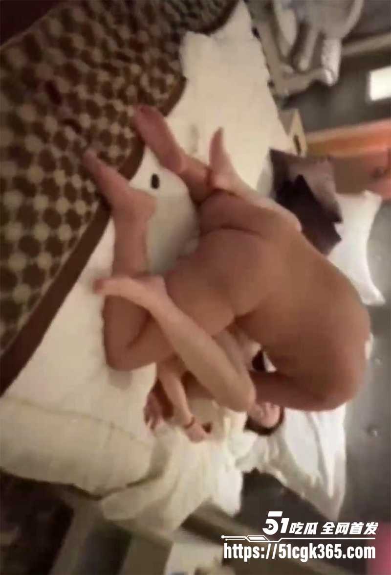 淫妻3p全记录视频流出 7 拷贝