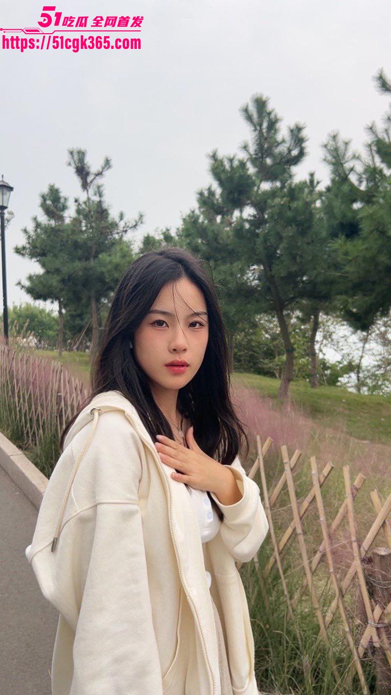 上海高颜值小母狗 林小霏 私密视频流出 露脸口交技艺高超 多姿势爆操 反差至极！