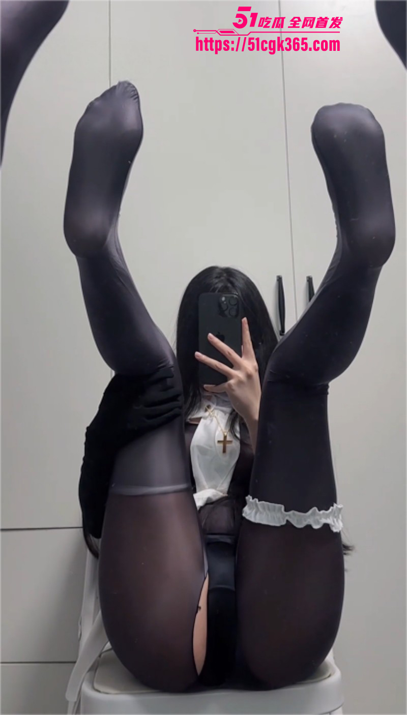抖音网红爱吃猪脚饭情趣装Cos修女02