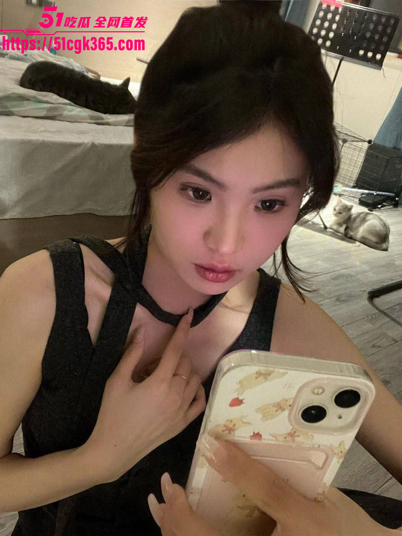 山东理工大学 张悦 日常性爱视频流出 露脸口交酷爱吃鸡 粉嫩骚逼阴毛旺盛 校园女神骚到极致！