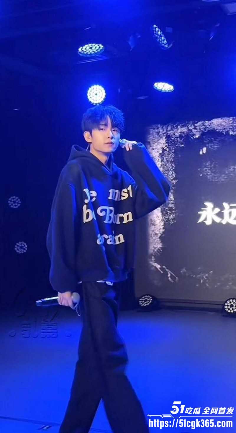 抖音网红少涵曝光伍六七出轨07