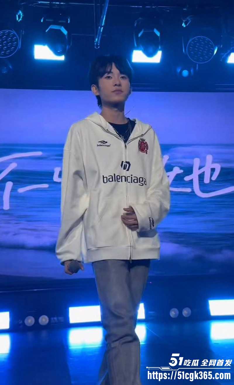 抖音网红少涵曝光伍六七出轨08