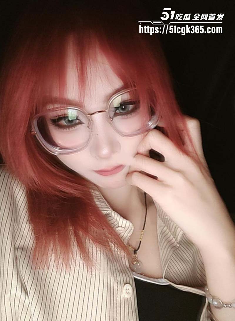 广西南宁大奶陪酒女 胡思思不雅视频曝光 金主调教乳夹肥臀摇曳 迫不及待求大屌插入