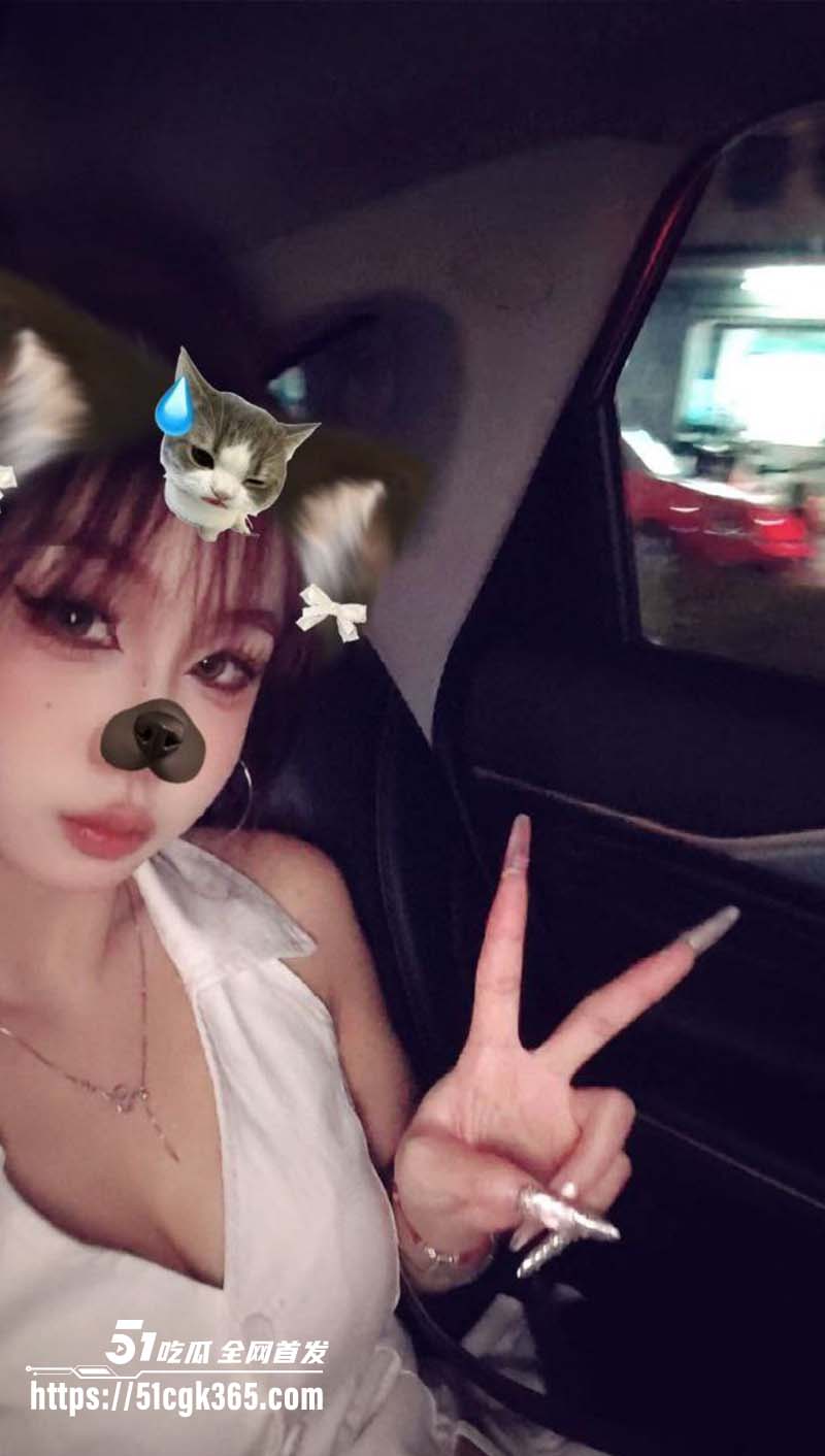 广西南宁大奶陪酒女胡思思5