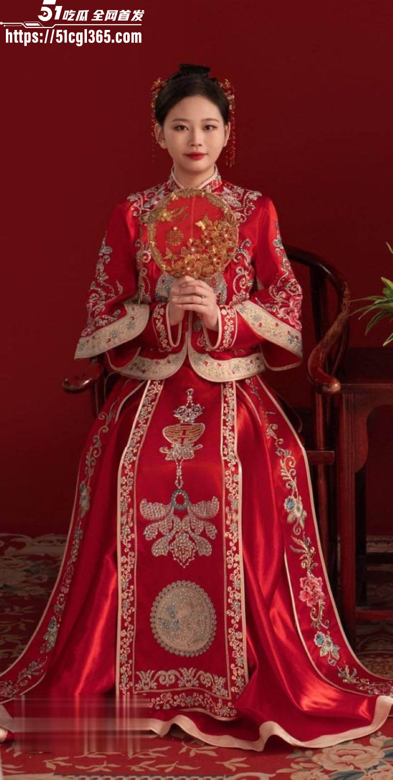 新婚极品少妇胡梦瑶被前男友带朋友3P群P 3