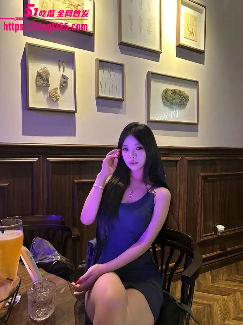 三亚学院校花 曹艺涵 情趣内衣激情床战视频流出 深喉口交技艺高超 后入爆操呻吟不断！