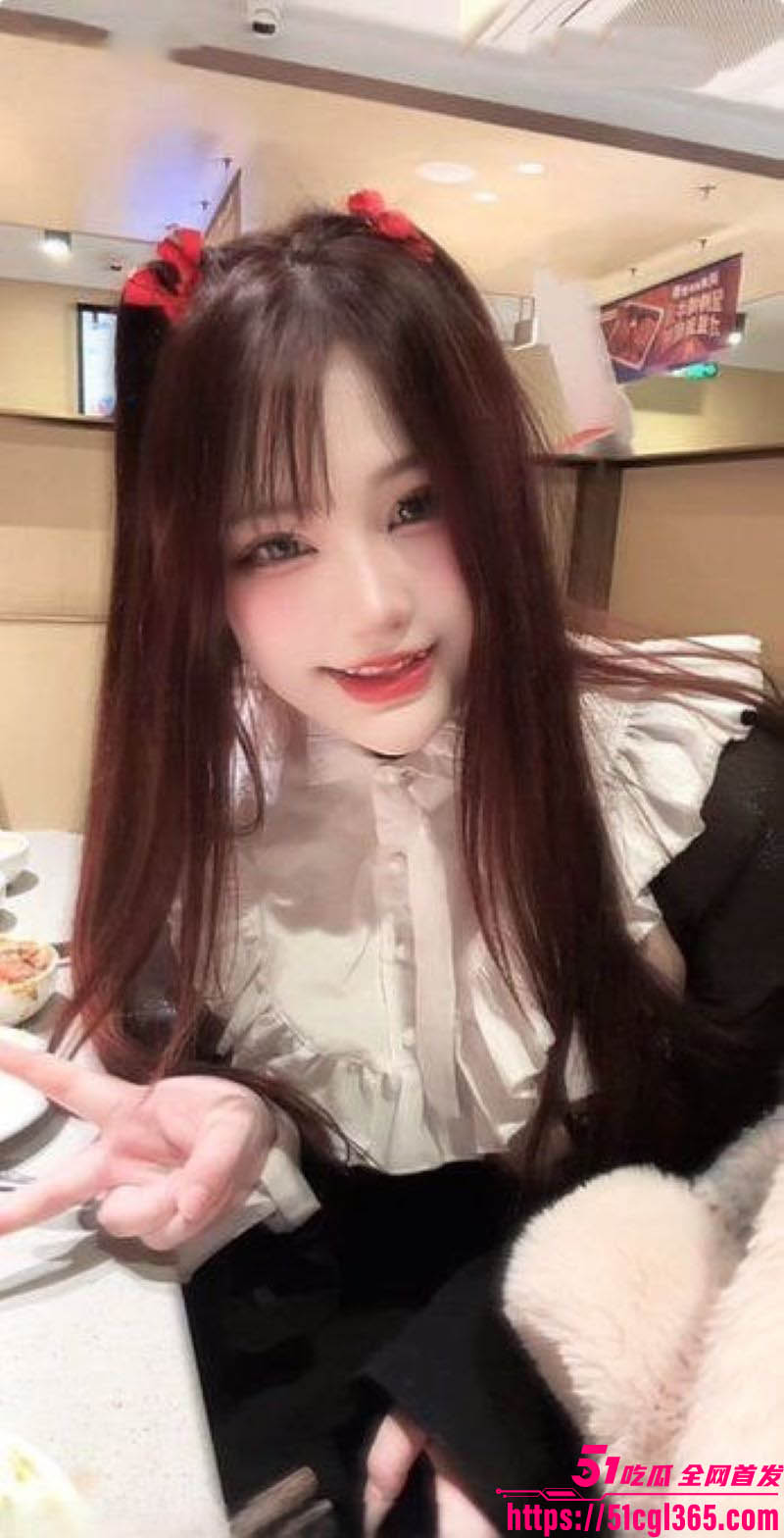 极品福利姬 乃爱 独家定制视频 御姐自慰挑逗潮吹喷射 秒变富二代胯下玩物！