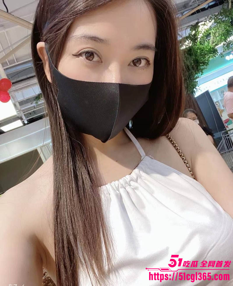 广东风骚少妇 赵娜 高跟鞋足交勾引炮友 黑丝美腿夹紧假屌撸动 翘臀猛插爆操呻吟不断！