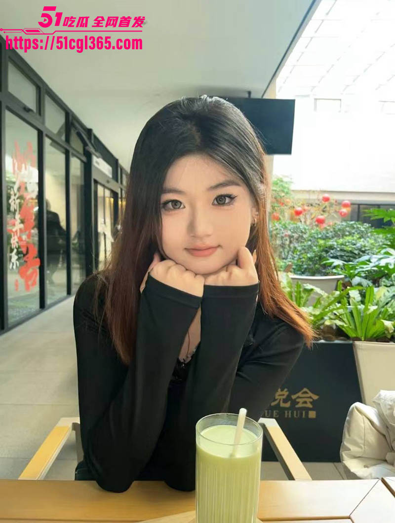 石家庄骚母狗 王露露 逼瘾成疾 在社交软件约炮 深喉口交狂舔菊花 性欲如火山喷发！