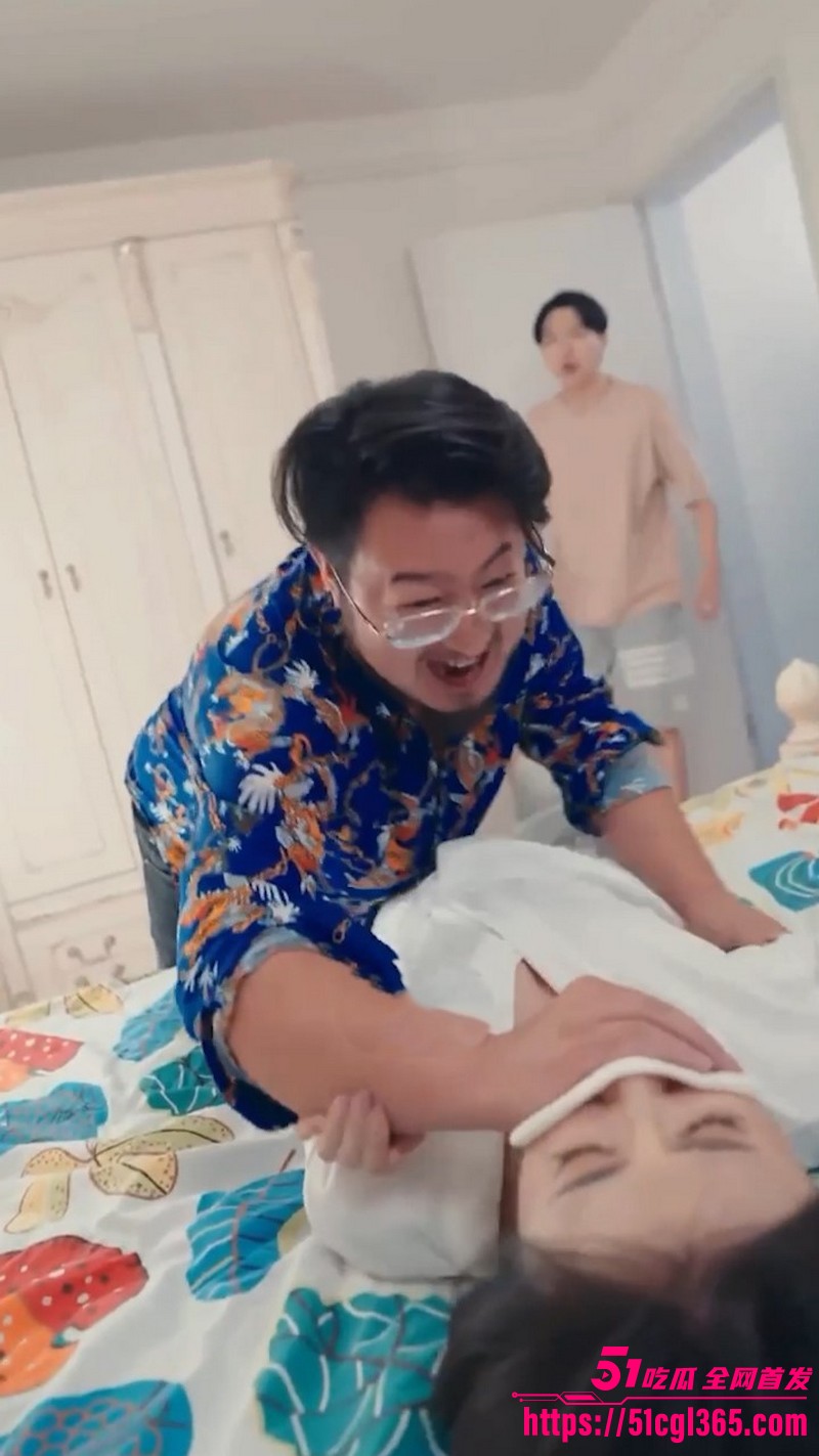 51擦边短剧小浩的幸福生活完整版 3