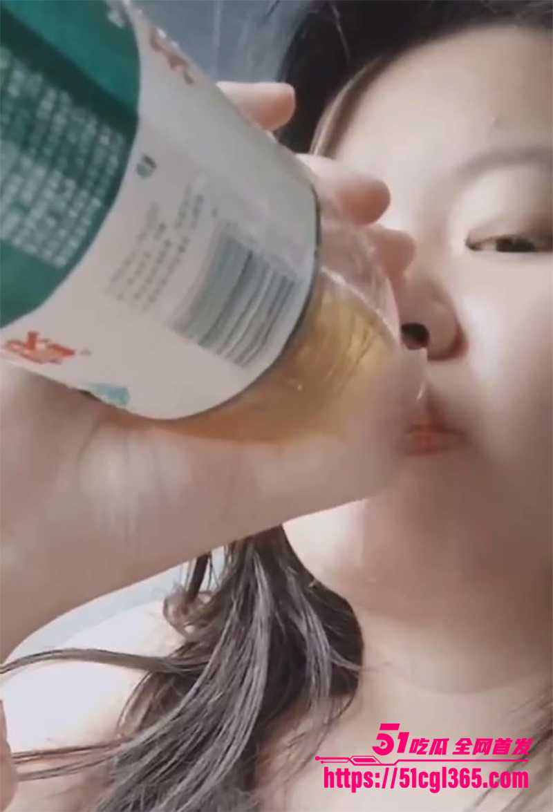 苏州大一微胖学生妹周柯被调教视频曝光6拷贝