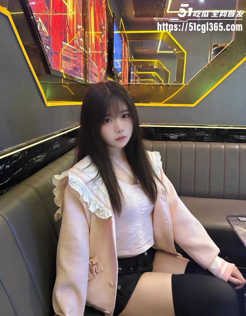 刘奕畅强迫妹子陪酒被拒对其围殴017