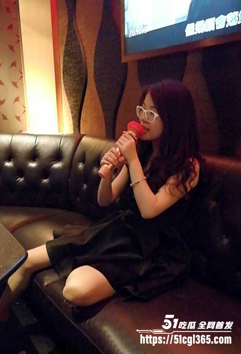 真实迷奸视频！北京心内科美女医生 沈怡晴 遭病人家属下药轮奸 4P车轮战玩捆绑内射！