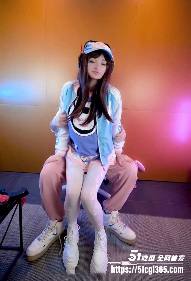 顶级COS福利姬 Hidori Rose 新作流出 化身巨乳射手Jinx 用淫技答谢粉丝 掰穴舔屌玩花式无套！