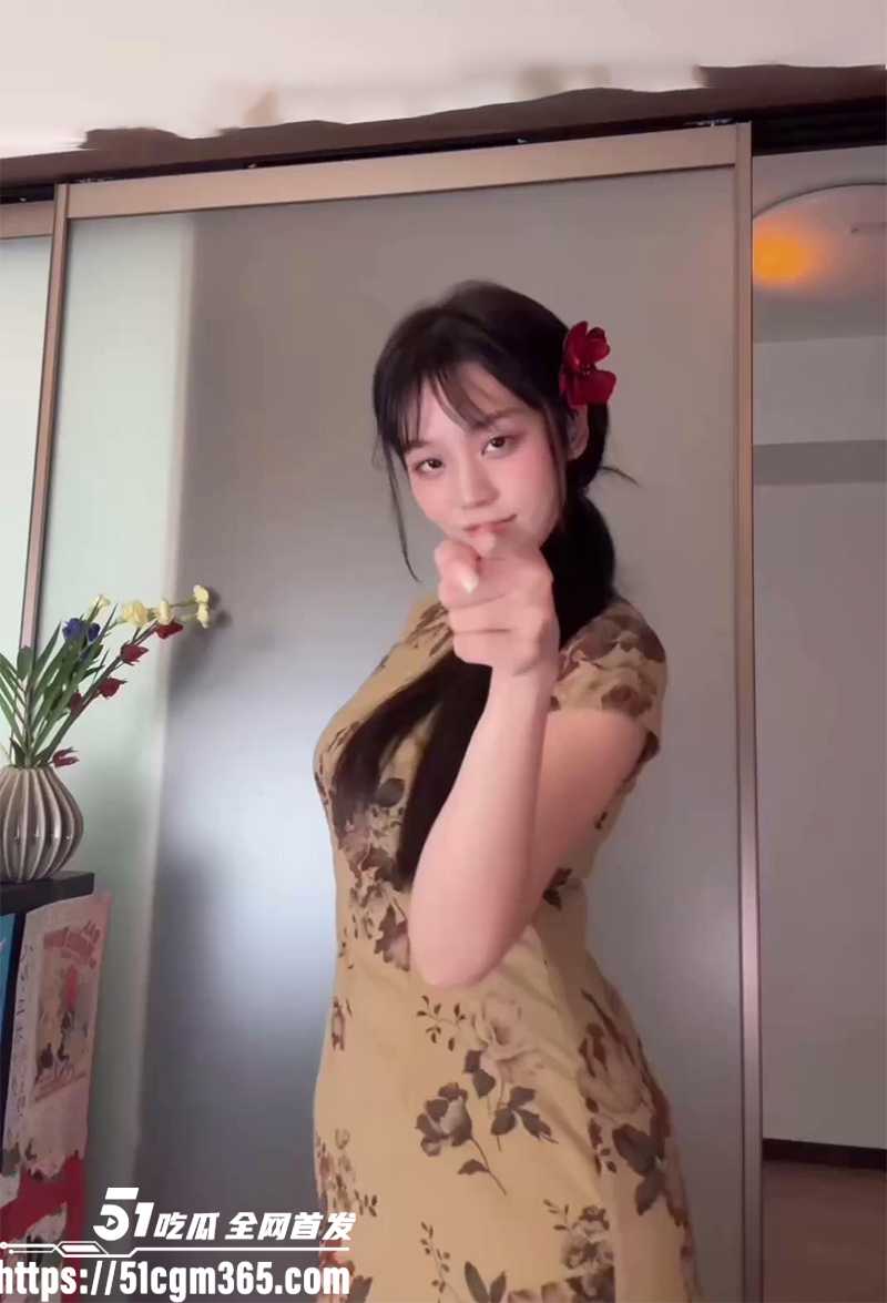 清纯福利姬 玉米 最新淫舞自慰合集 活泼国风少女玩多视角裸舞 花式套弄肉屌上演极致反差！