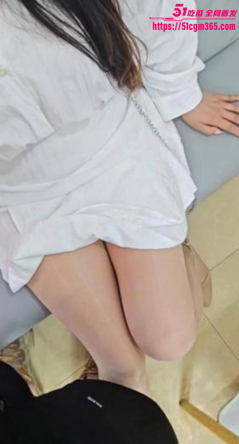 善良的小嫂子棋牌室暴操嫂子04