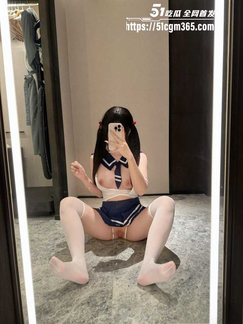 推特极品萝莉兔咪自慰视频05