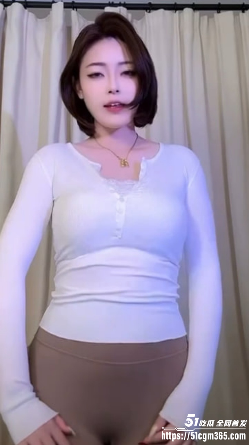 快手极品人妻 小李老师 热舞合集 贤惠成熟身材丰满 随着音乐抖胸扭腰 让人欲火焚身！