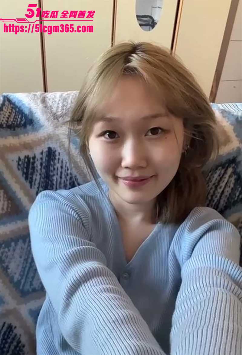 清纯可爱眼镜学生妹黎心婕性爱视频曝光2拷贝