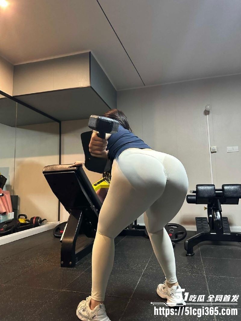 抖音巨乳网红牛奶秋刀姨全裸诱惑金主 8