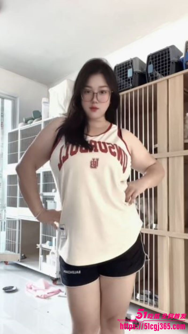 快手网红波妞巨乳裸舞劲爆流出 3