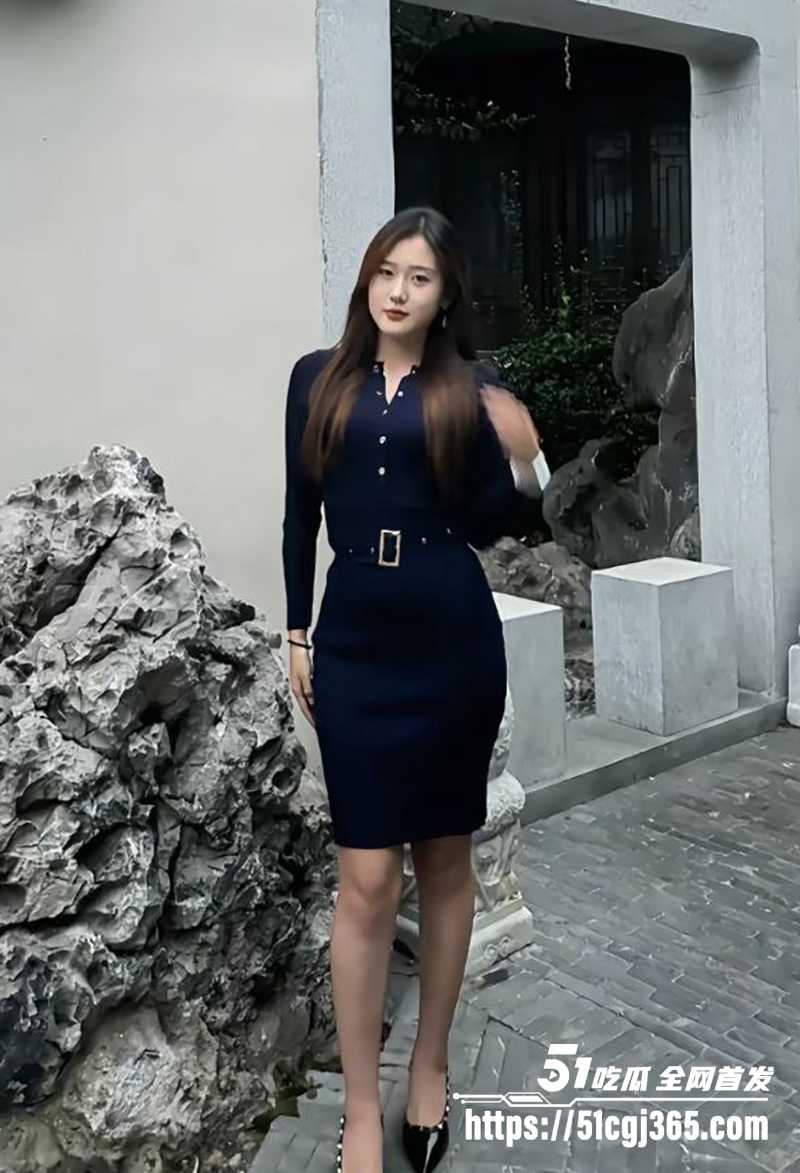 石家庄长腿肥穴女大学生许梦钰不雅视频曝光4拷贝
