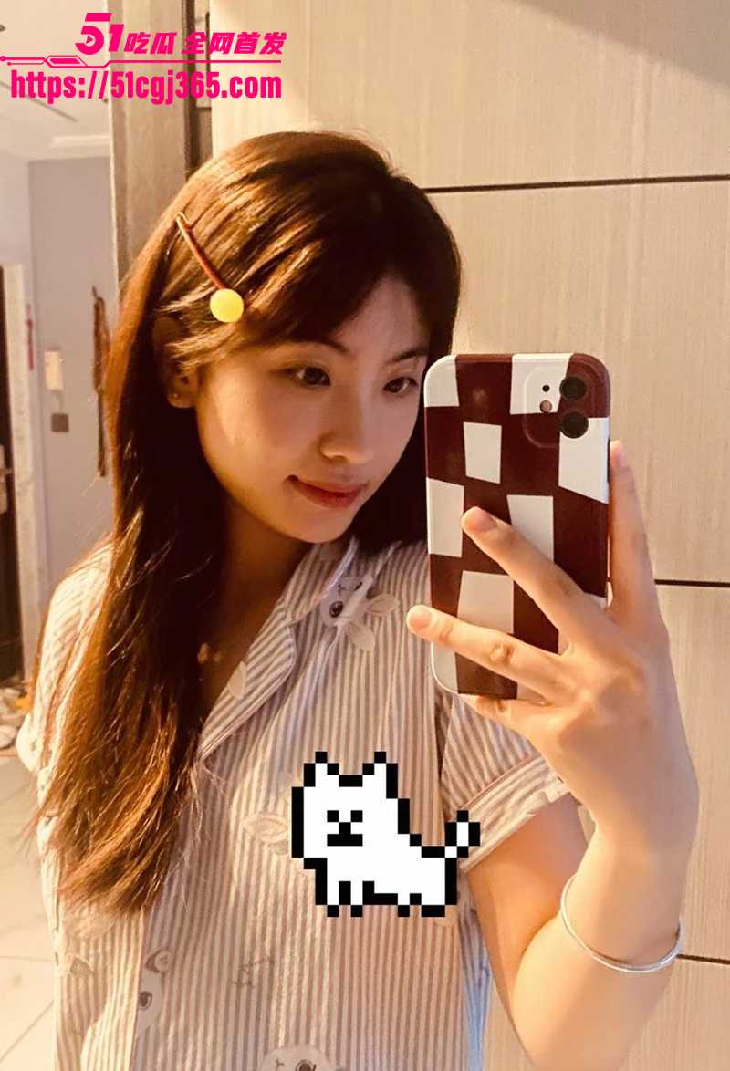 莆田青涩少女 张雨涵 遭男友蒙骗拍淫片 羞涩露奶玩自拍 穿粉裙白丝挨操只敢低声娇喘 淫性有待开发啊！