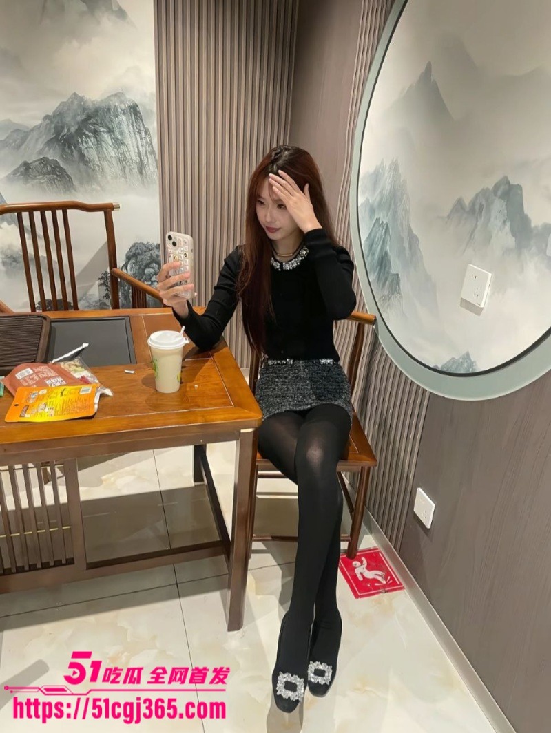 山东临沂 王嘉琪 性爱视频流出 身材高挑绝美颜值 男友无套抽插馒头逼淫水流淌 后入猛操白浆喷涌！