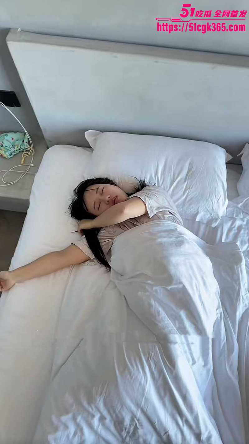 抖音网红树莓出轨弃养宠物人设塌房012
