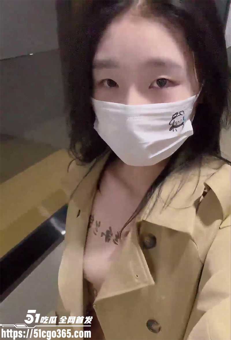 极品露出主播 小雨绵绵 户外调教合集 随机拜访陌生人家 坦露身体舔屌求欢 各种公共场所全裸自慰 玩到淫尿狂喷！
