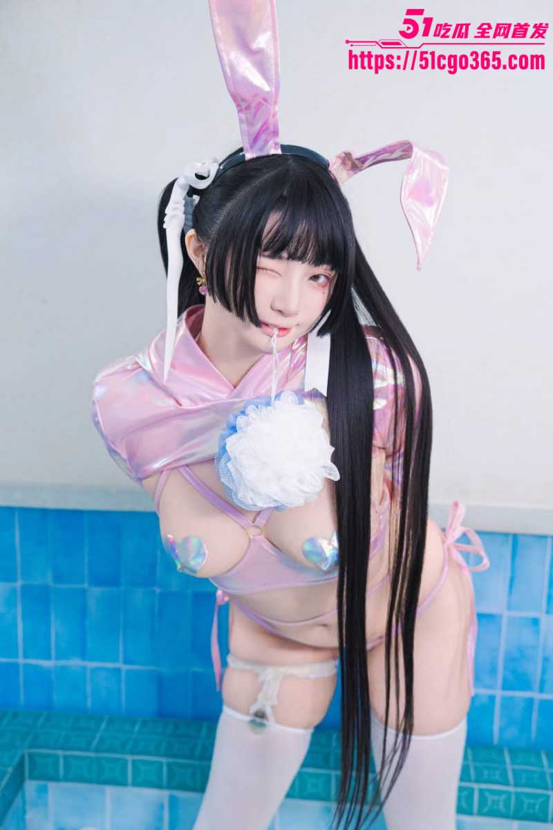 台湾萝莉女神落落Raku浴池写真02