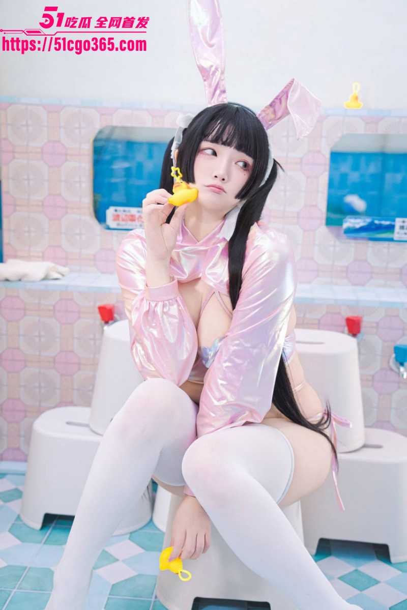 台湾萝莉女神落落Raku浴池写真03