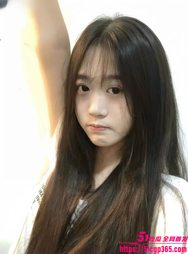 高颜值白虎萝莉Callu3uuu妹大长腿自慰合集 2