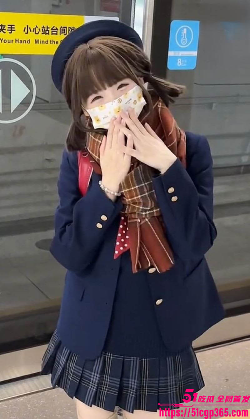 海角乱伦大神新作女儿偷偷口交 3