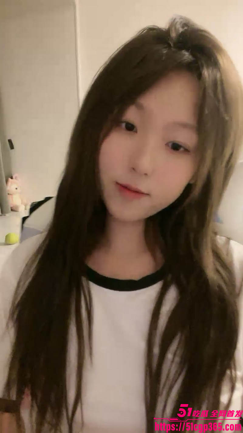 甜美少女 落九川 直播大秀福利视频 大奶晃荡蕾丝内裤挑逗 对镜拍翘臀跳蛋自慰喷汁 尺度拉满！