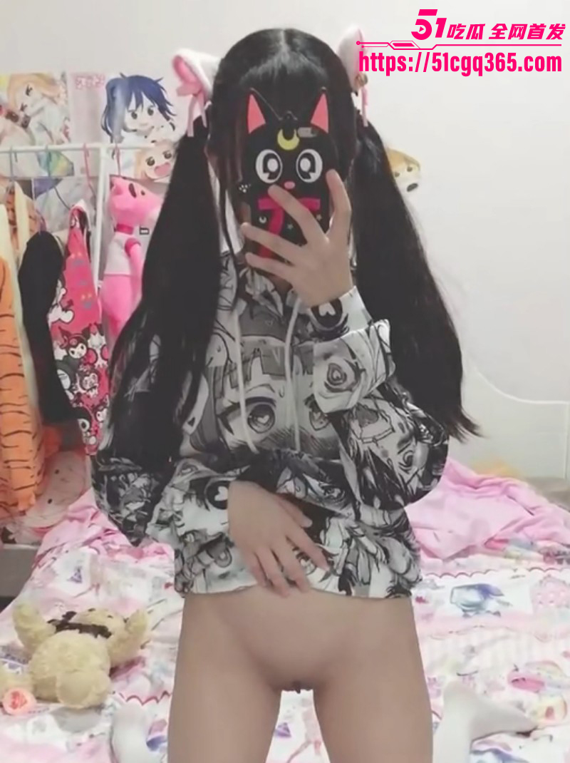 白虎萝莉狗狗酱女仆装自慰视频02