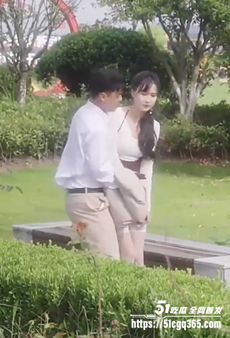 擦边网剧余温交接视频流出 9 拷贝