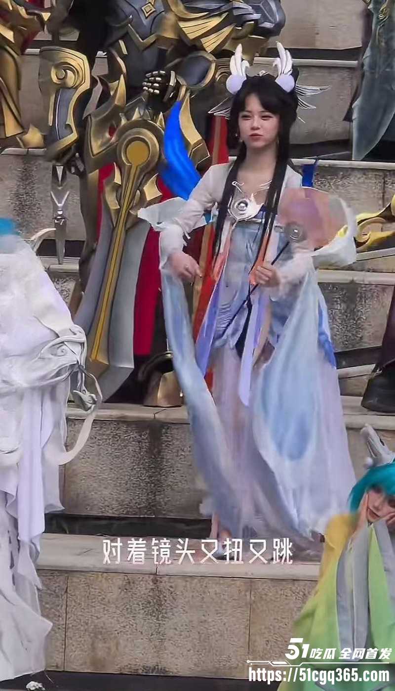 抖音网红我不叫龙虾cosplay嫦娥事件012