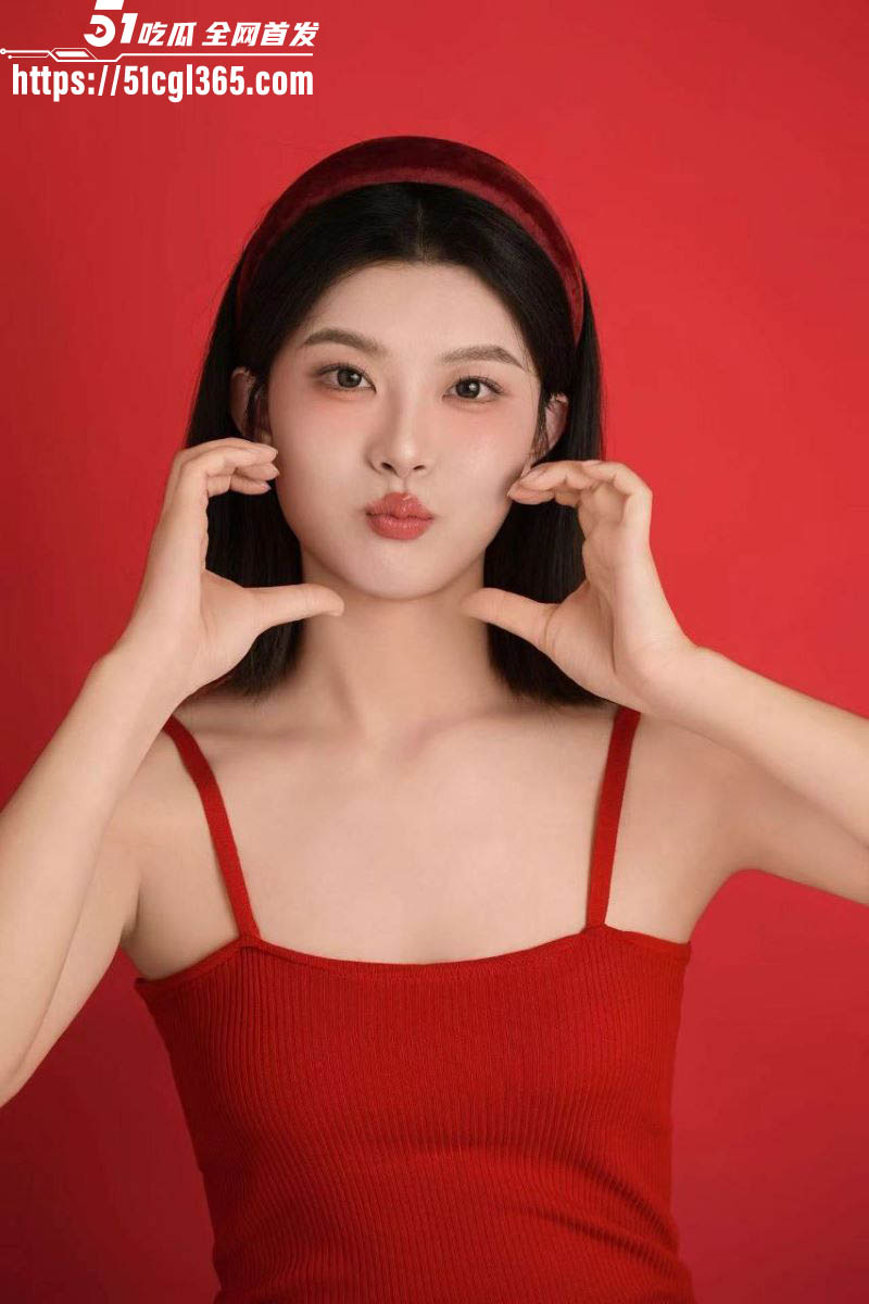 太原气质美女 王婉汐 不雅视频流出 被男友无套爆操调教 口交深喉眼神销魂 揉阴蒂喷汁浪叫！