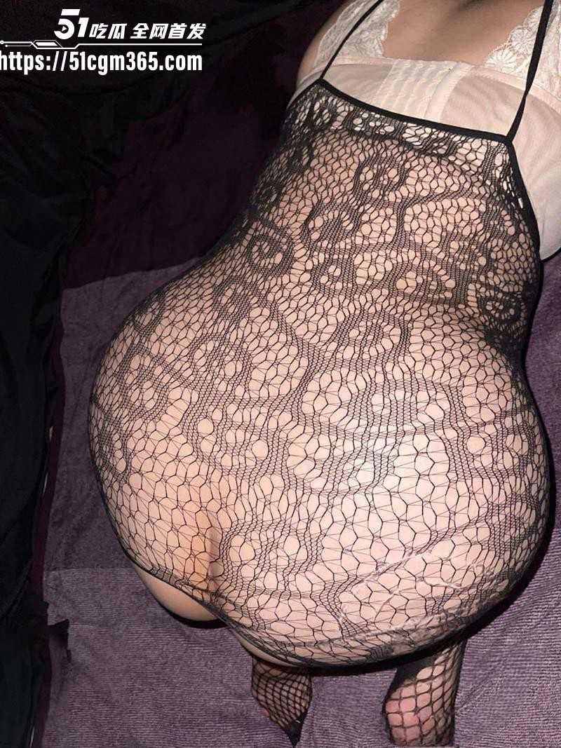 妖娆的丈母娘被下安眠药后操醒09