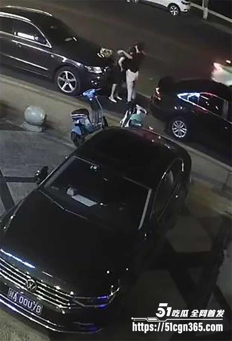 醉酒男女当街野战监控曝光 3 拷贝