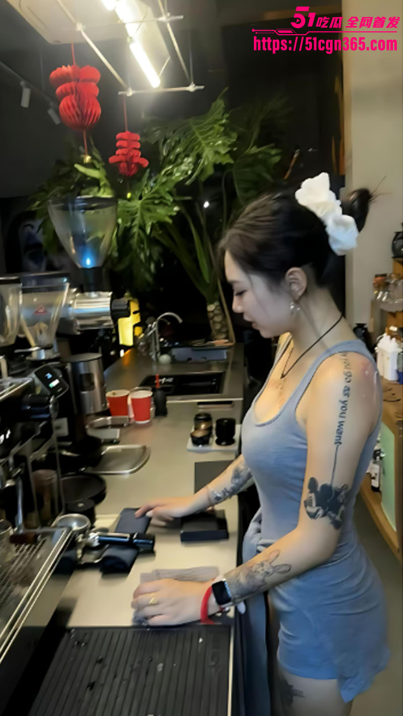 山西临汾高颜值网红 八九 自慰视频流出 纤指狂扣粉嫩骚逼 反差母狗呻吟销魂！