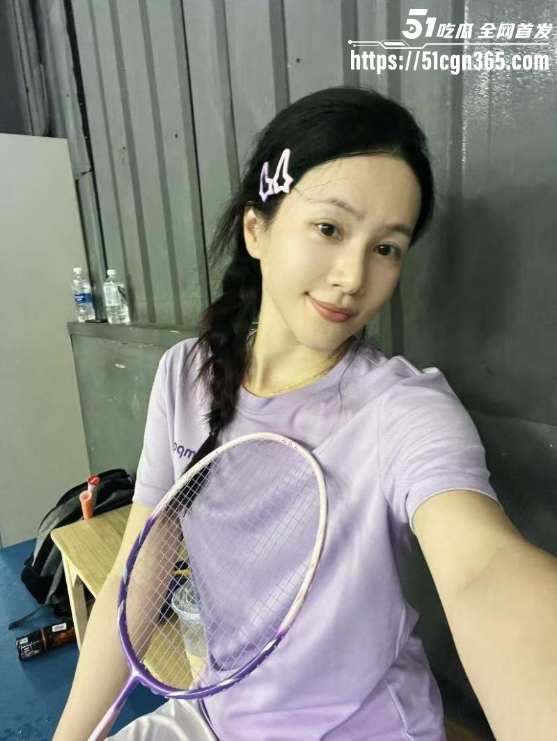 大胸嫂子会喷水与嫂子野战车震03